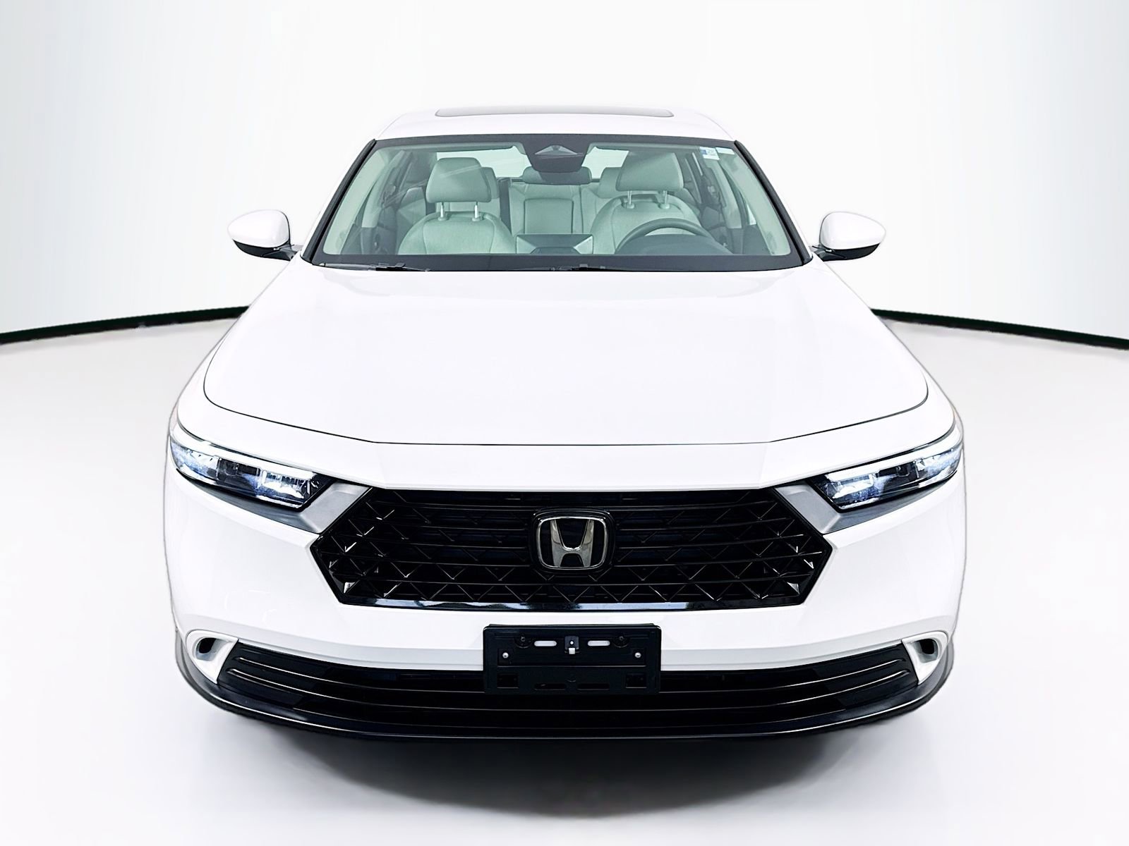 Used 2023 Honda Accord EX image 2