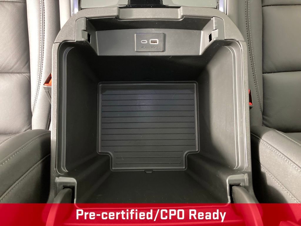 Used 2025 Chevrolet Suburban Z71 w/ Comfort Package image 13