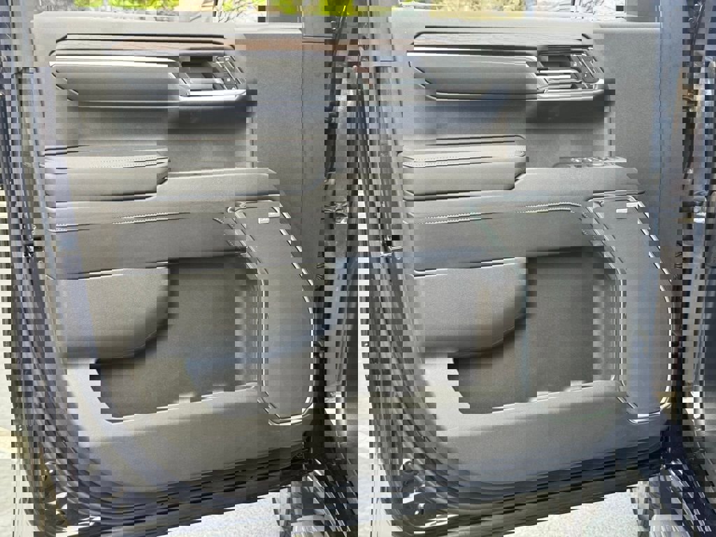 Used 2023 GMC Sierra 1500 SLT w/ SLT Premium Plus Package image 27