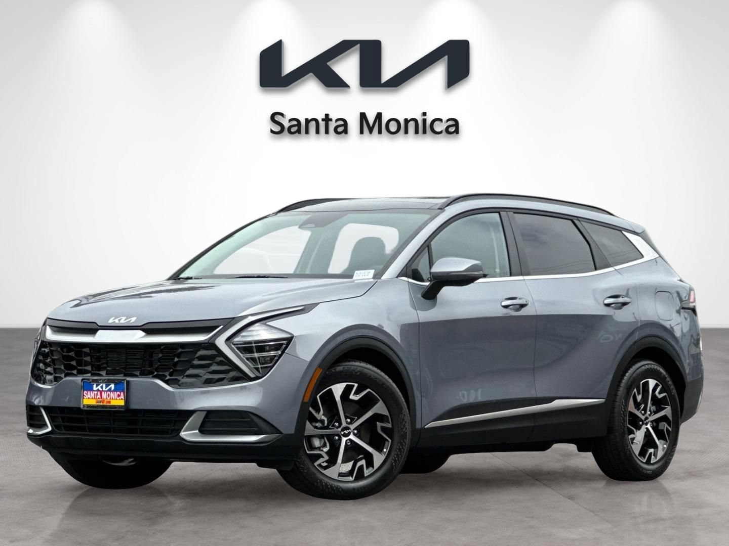 Used 2025 Kia Sportage EX w/ Premium Package FWD image 2
