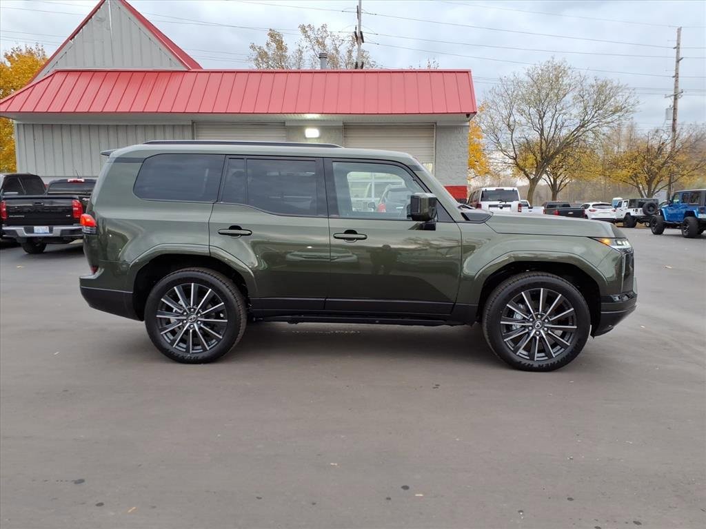 Used 2025 Lexus GX 550 image 6