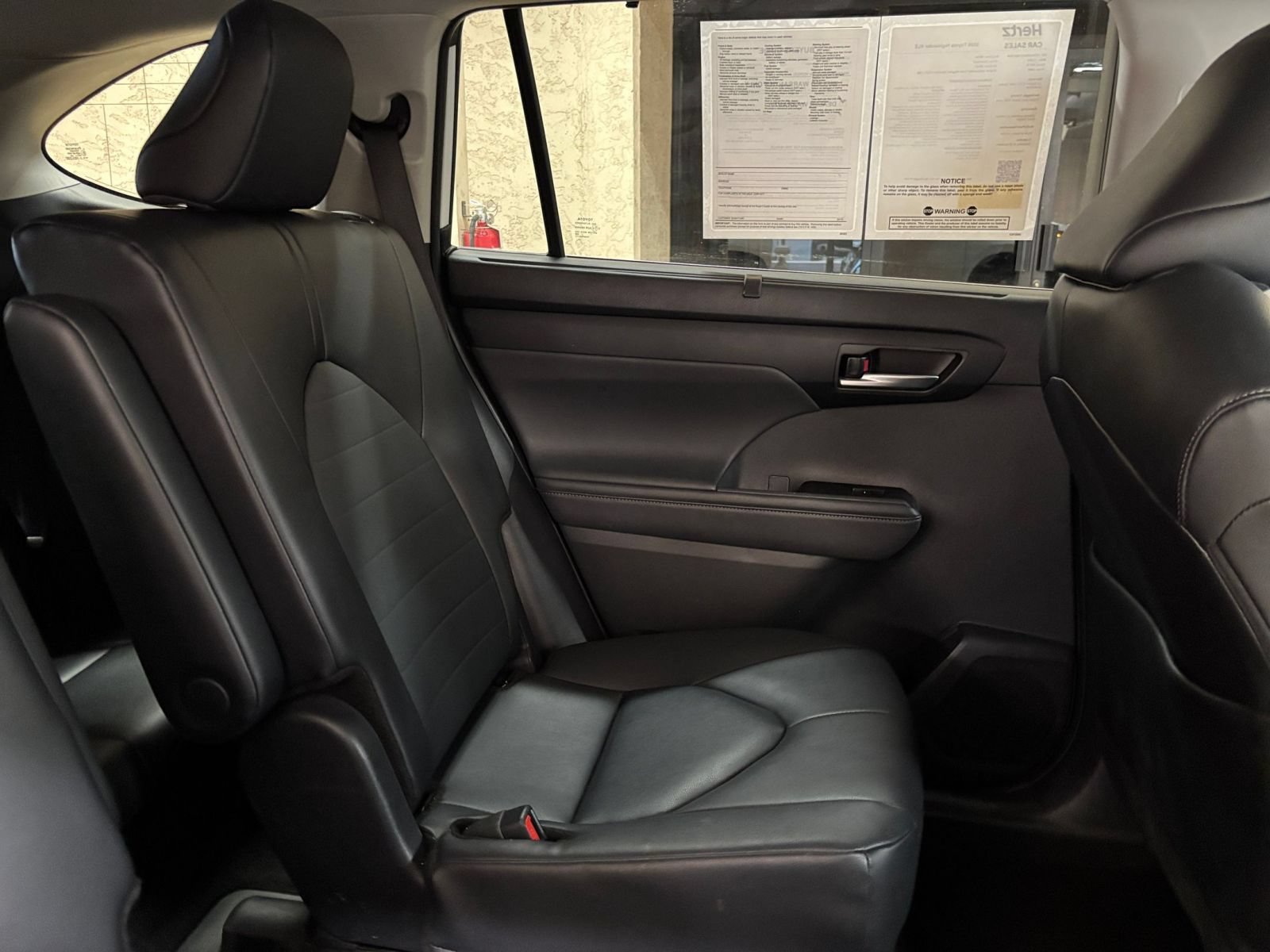 Used 2026 Toyota Highlander XLE AWD/4WD image 39