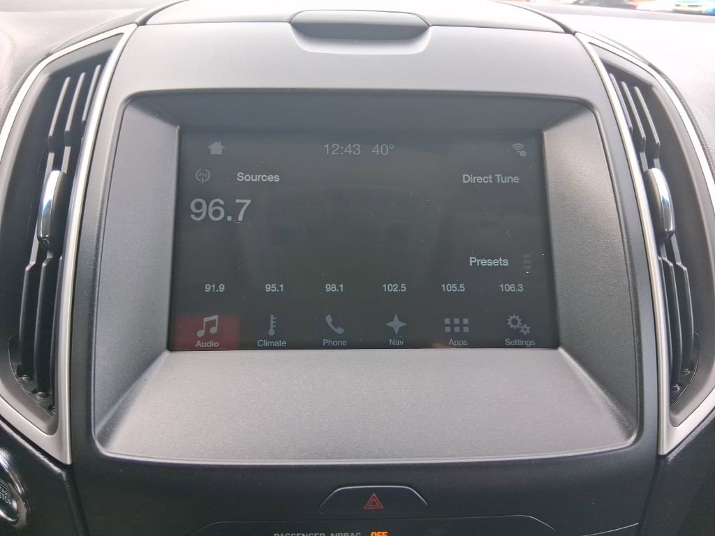 Used 2016 Ford Edge SEL w/ Equipment Group 201A AWD/4WD image 29