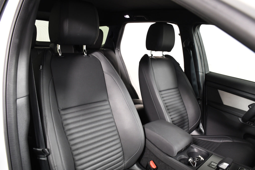 Certified 2026 Land Rover Discovery Sport Landmark AWD/4WD image 20