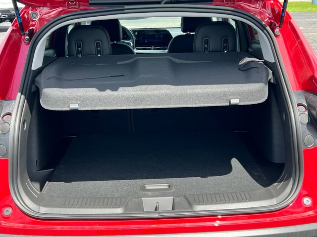 New 2026 Chevrolet Trax LT w/ Driver Confidence Package FWD image 32