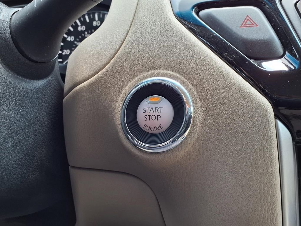 Used 2020 Nissan Pathfinder SV AWD/4WD image 8