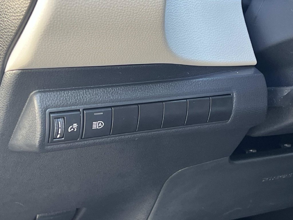 Used 2024 Toyota Corolla LE FWD image 25