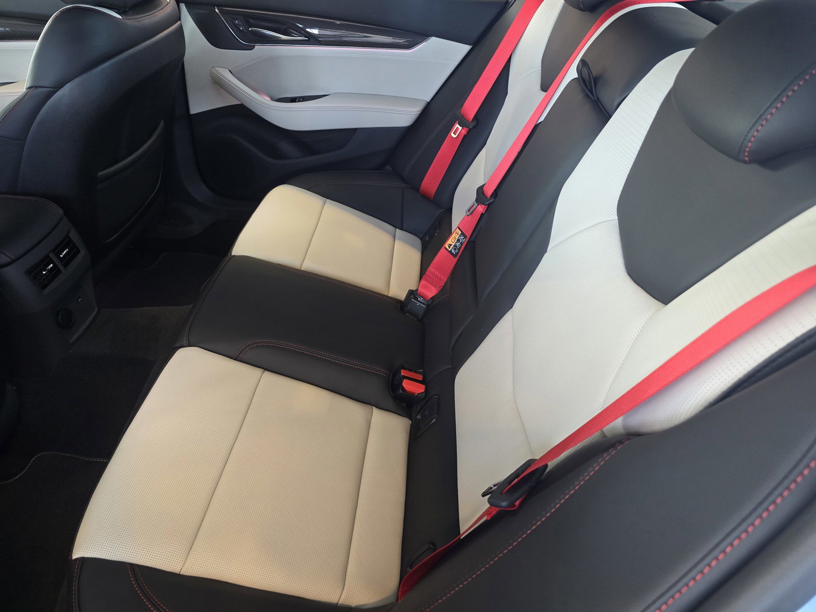 New 2026 Cadillac CT5 V RWD image 13