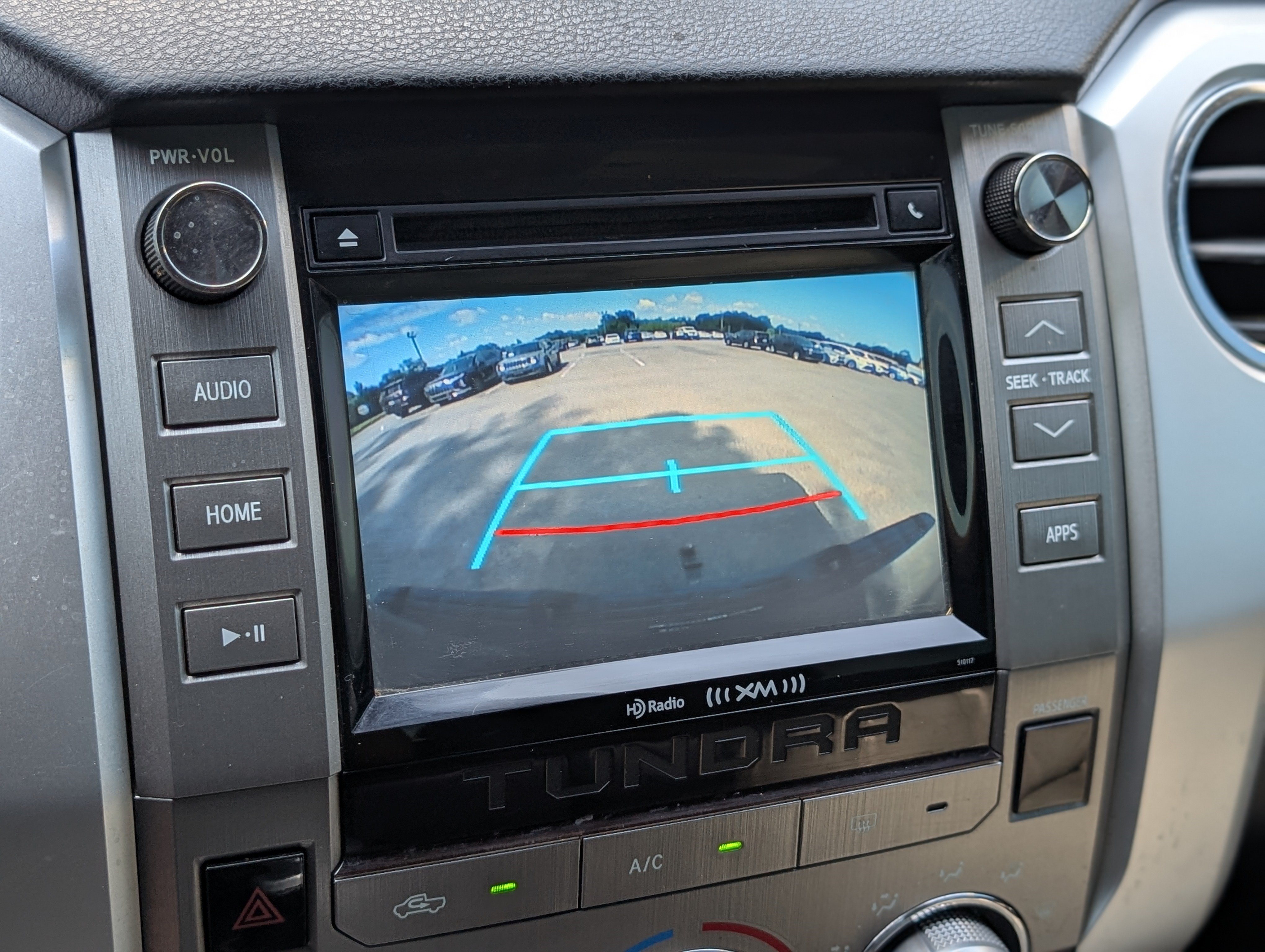 Used 2016 Toyota Tundra SR5 w/ SR5 Upgrade Package AWD/4WD image 26