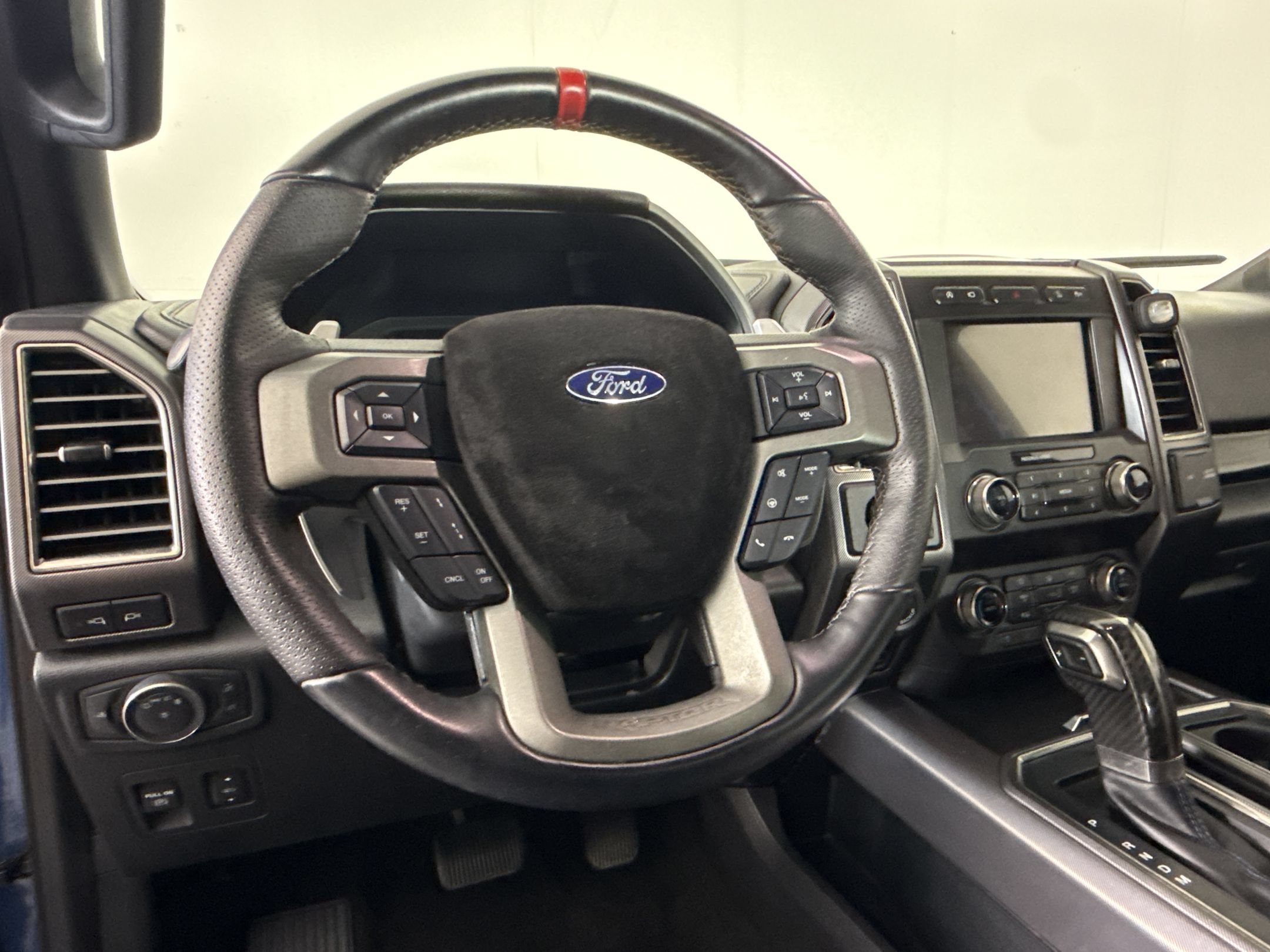 Used 2020 Ford F150 Raptor w/ Equipment Group 802A Luxury AWD/4WD image 25