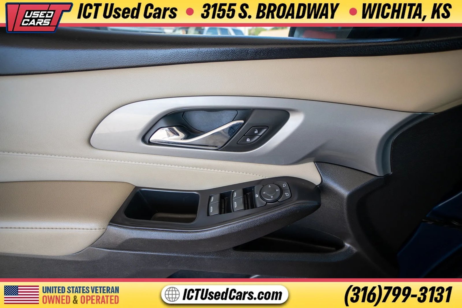 Used 2022 Chevrolet Traverse LS FWD image 18