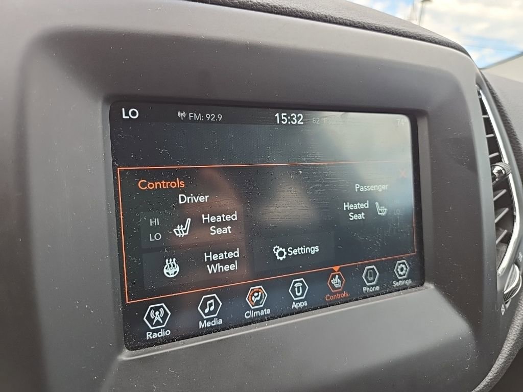 Used 2019 Jeep Compass Latitude w/ Popular Equipment Group AWD/4WD image 19