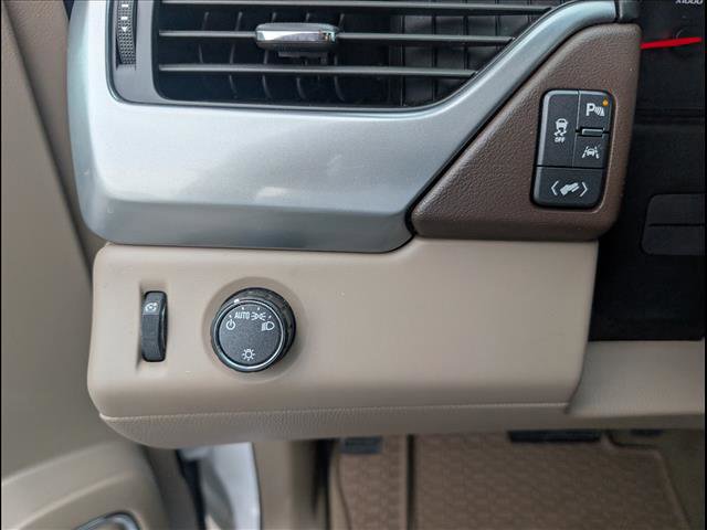 Used 2017 Chevrolet Tahoe LT image 13