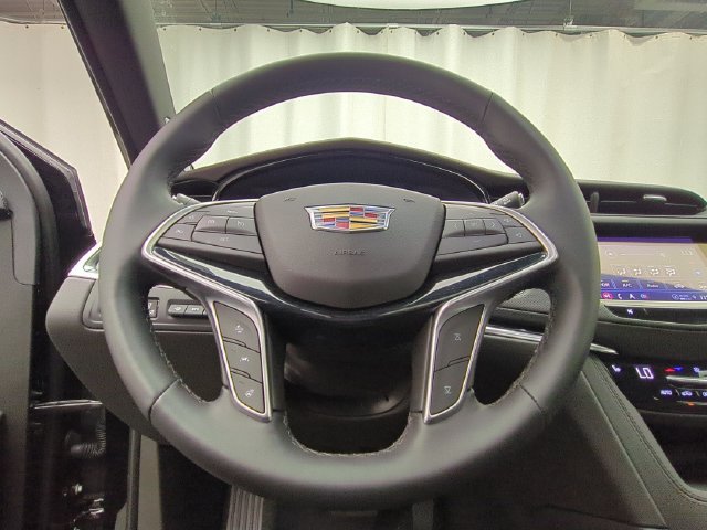 Used 2026 Cadillac XT5 Premium Luxury w/ LPO, Floor Liner Package AWD/4WD image 10