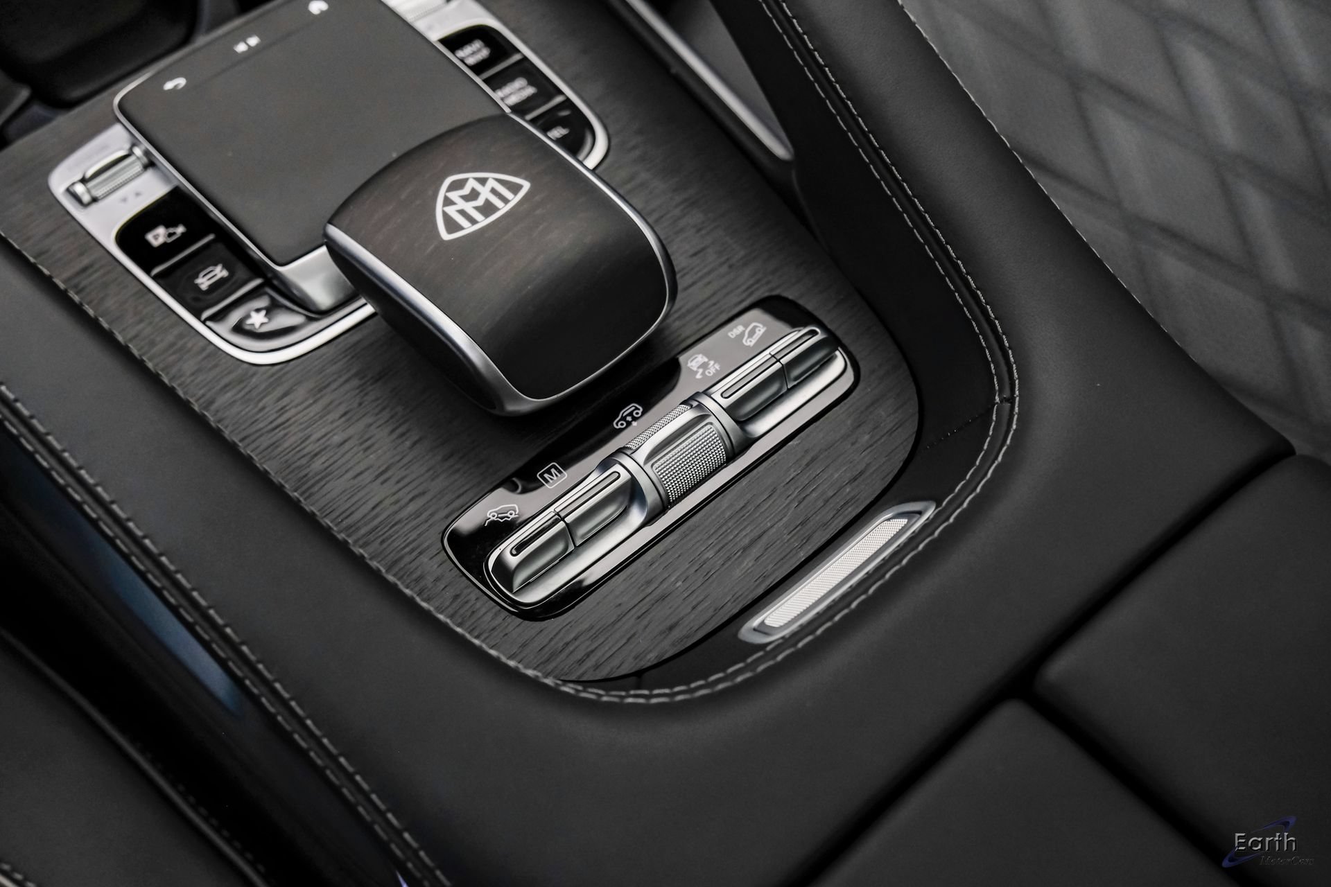 Used 2024 Mercedes-Benz Maybach GLS 600 4MATIC image 68