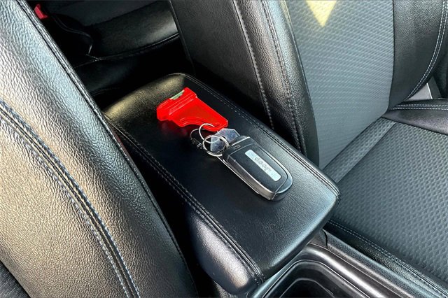 Used 2024 Jeep Compass Latitude image 12