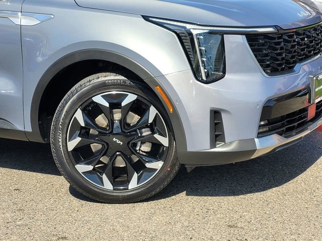 Used 2025 Kia Sorento SX FWD image 6