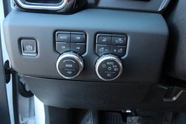 New 2025 GMC Sierra 3500 Denali Ultimate image 25