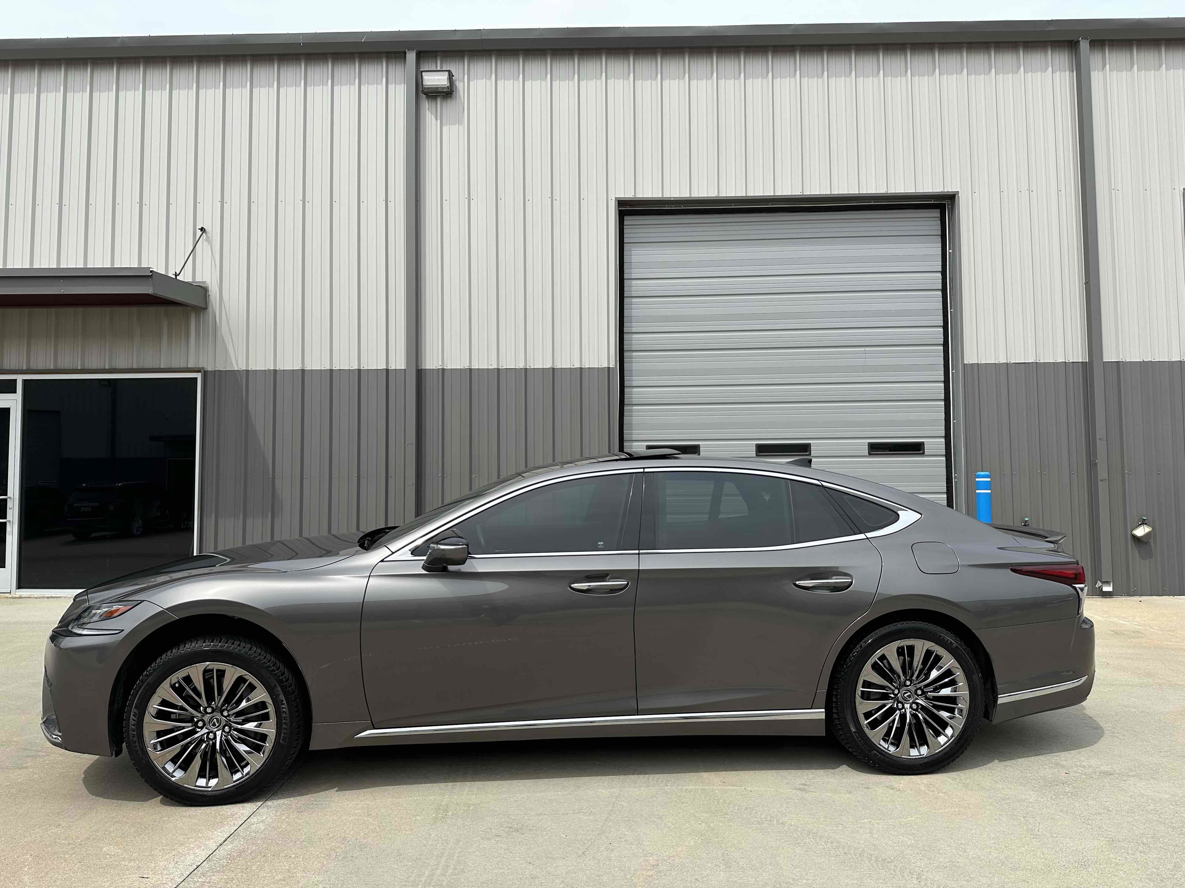 Used 2018 Lexus LS 500 Luxury w/ Luxury Package image 11