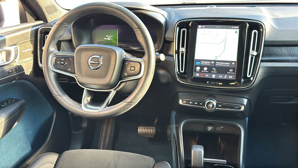 Certified 2023 Volvo C40 P8 Recharge Ultimate AWD/4WD image 7
