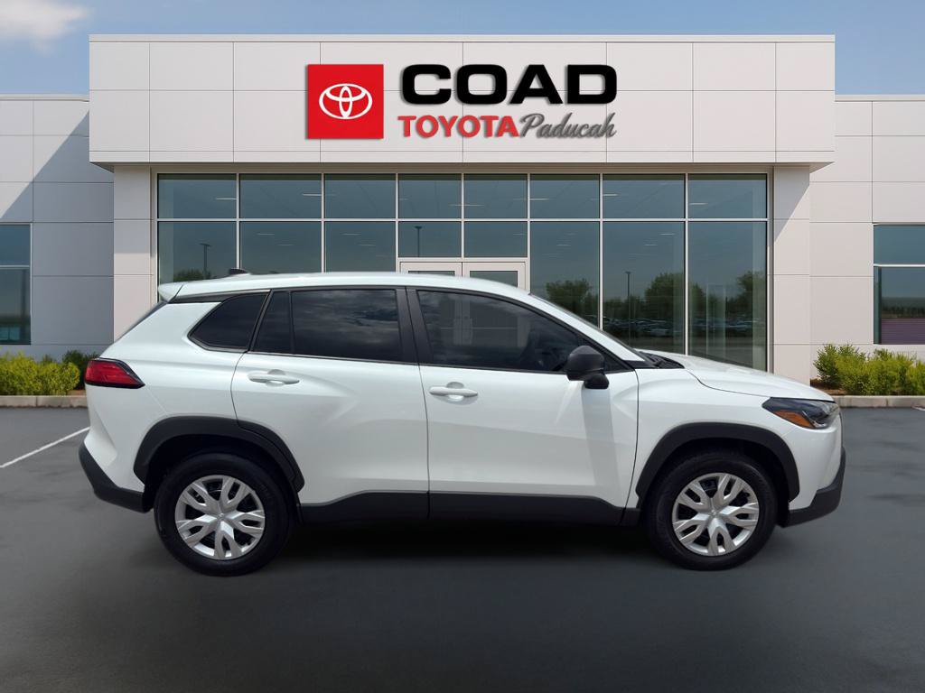 Certified 2025 Toyota Corolla Cross L AWD/4WD image 6