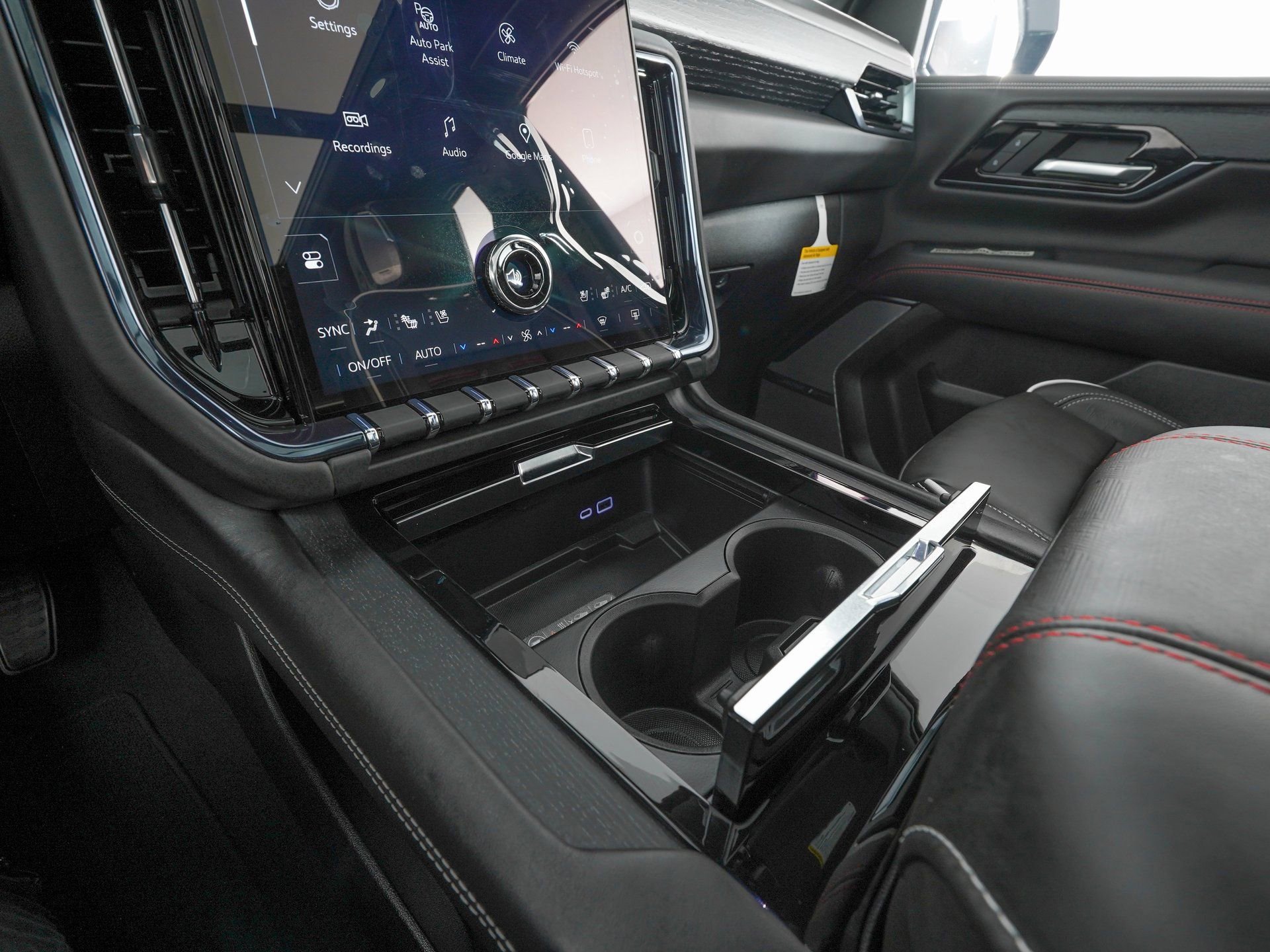 Used 2026 GMC Yukon XL AT4 Ultimate image 25