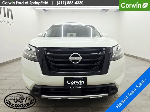Used 2024 Nissan Pathfinder SL w/ SL Premium Package AWD/4WD image 8