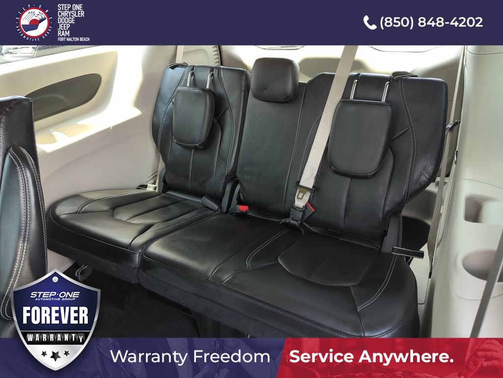 Used 2022 Chrysler Pacifica Touring-L FWD image 27