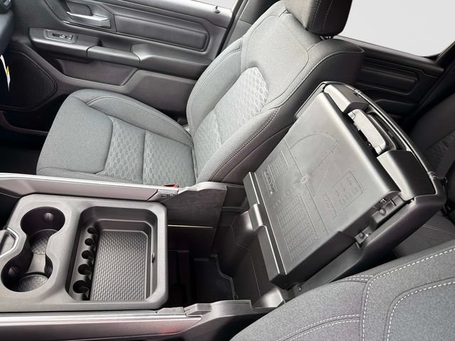 New 2026 RAM 1500 Express AWD/4WD image 25
