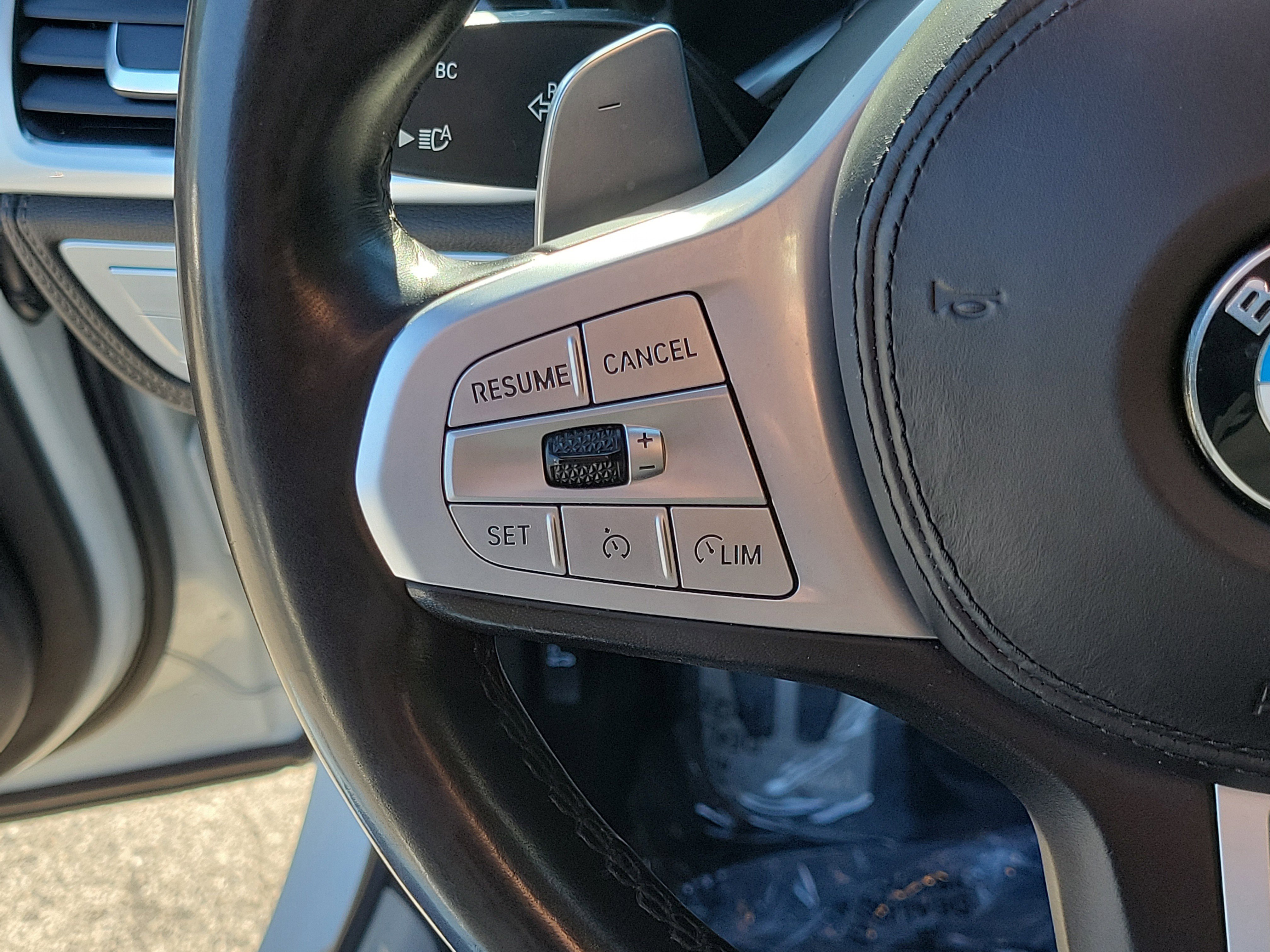 Used 2021 BMW 750i xDrive w/ M Sport Package image 33