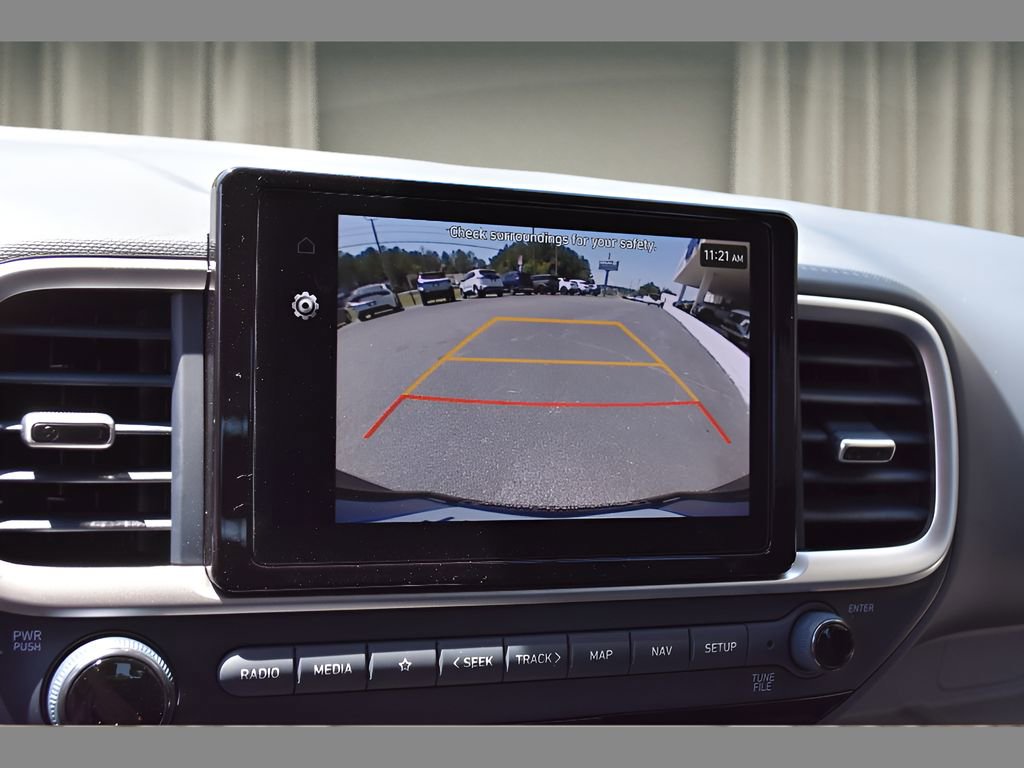 New 2025 Hyundai Venue Limited image 24