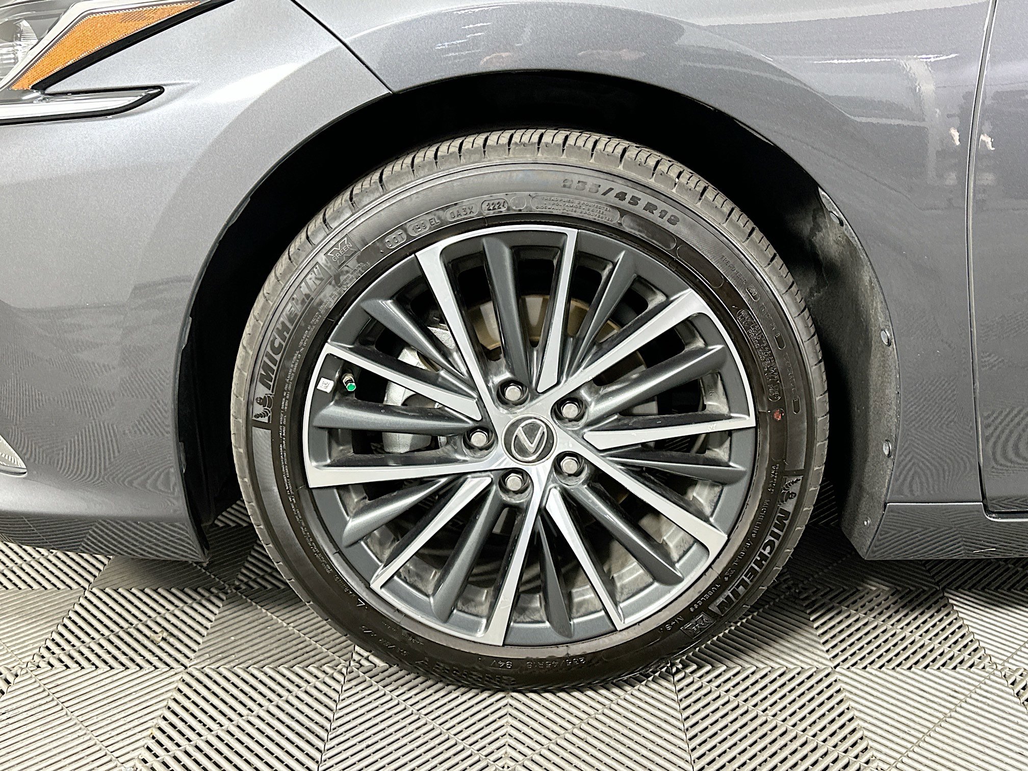 Used 2025 Lexus ES 300h ES 300h w/ Premium Package image 35