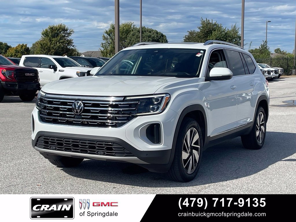 Used 2024 Volkswagen Atlas SEL AWD/4WD image 3