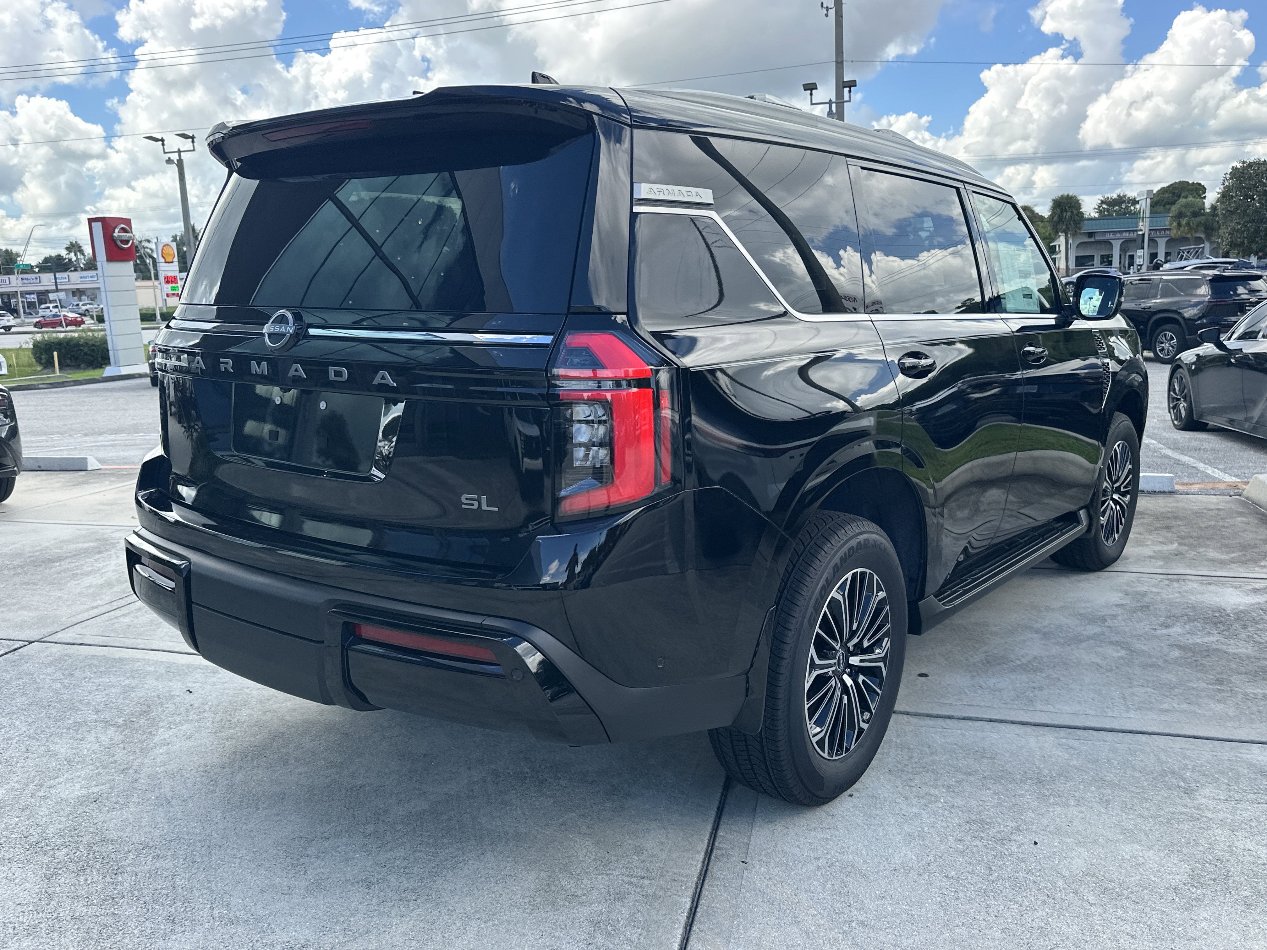 New 2026 Nissan Armada SL w/ Captain's Chari Seat Package image 3