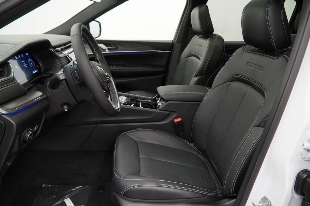 New 2025 Jeep Grand Cherokee L Overland image 15