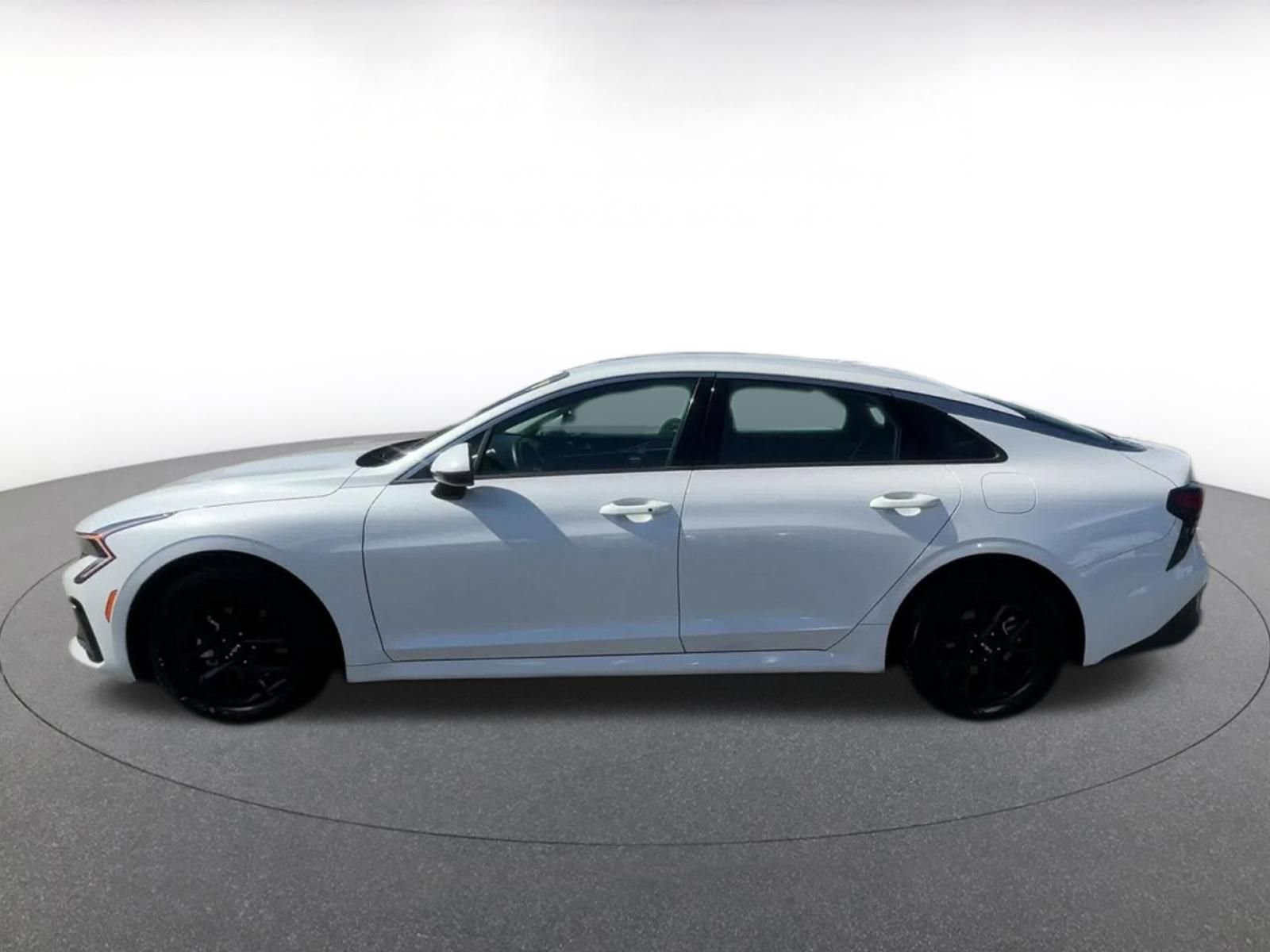 Used 2025 Kia K5 LXS image 10