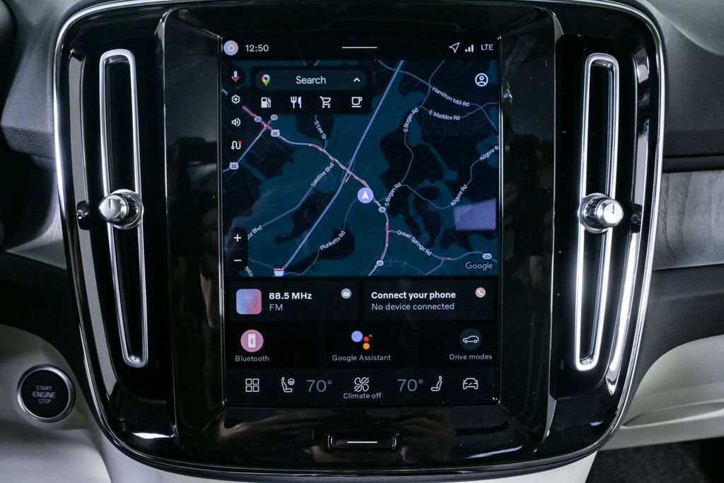 New 2026 Volvo XC40 B5 Plus w/ Climate Package image 14