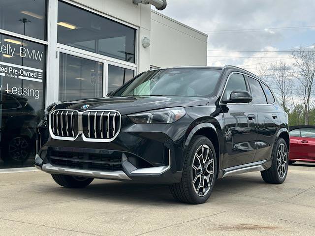 Used 2025 BMW X1 xDrive28i AWD/4WD image 3