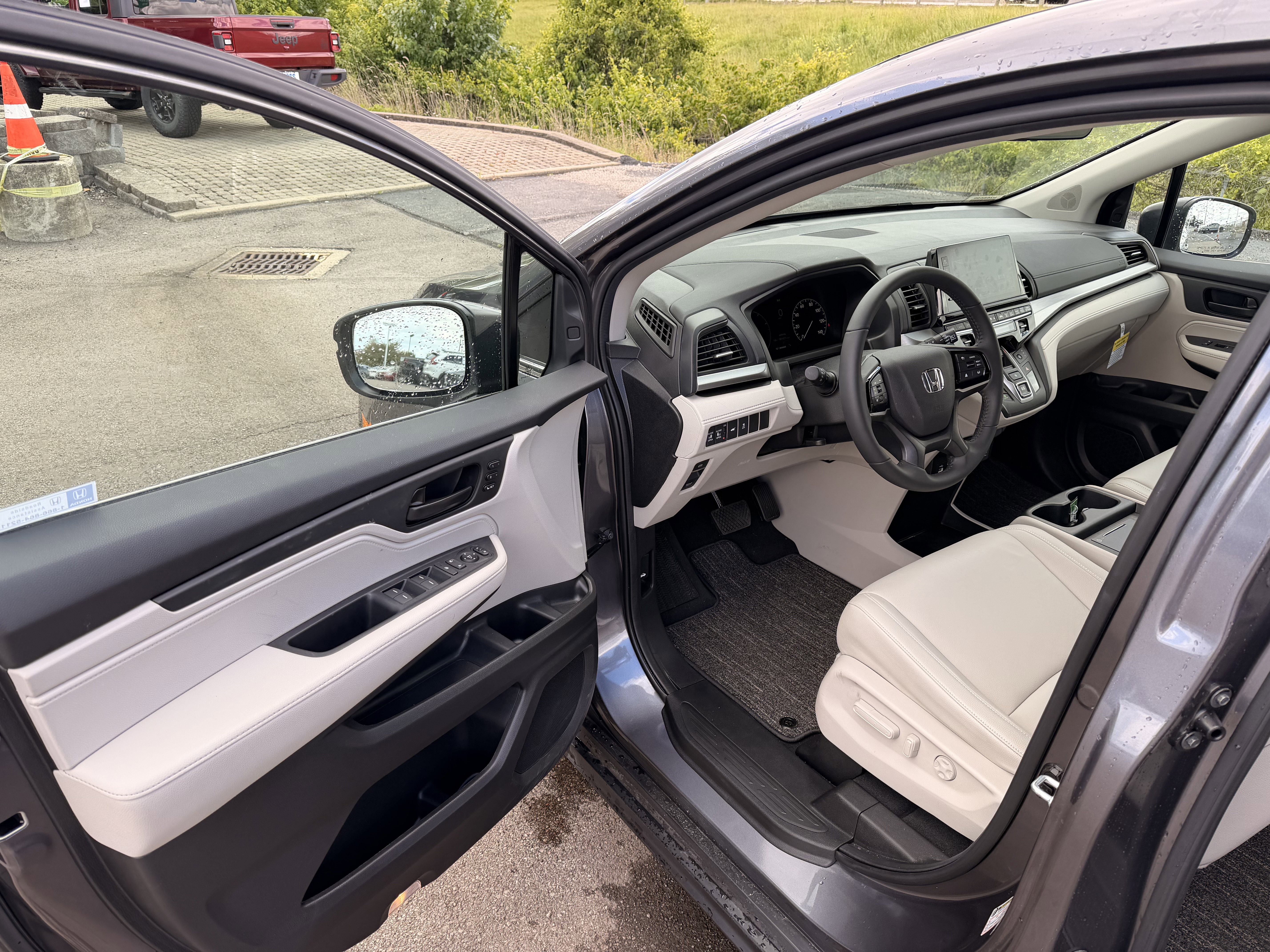 Used 2026 Honda Odyssey EX-L image 11