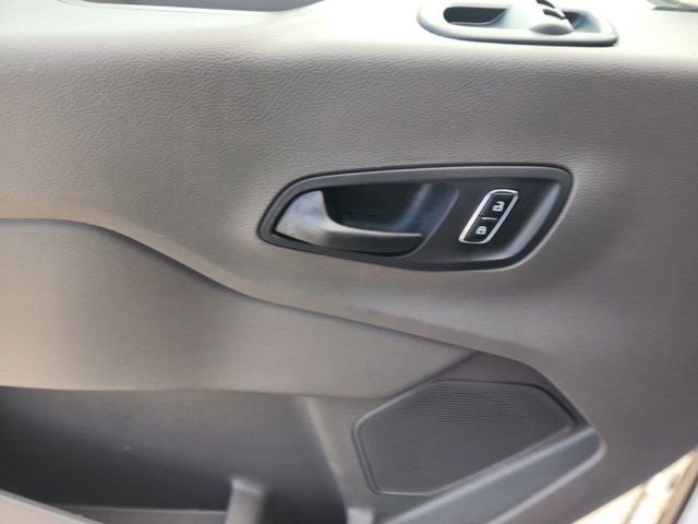 Used 2025 Ford Transit 350 XLT image 32