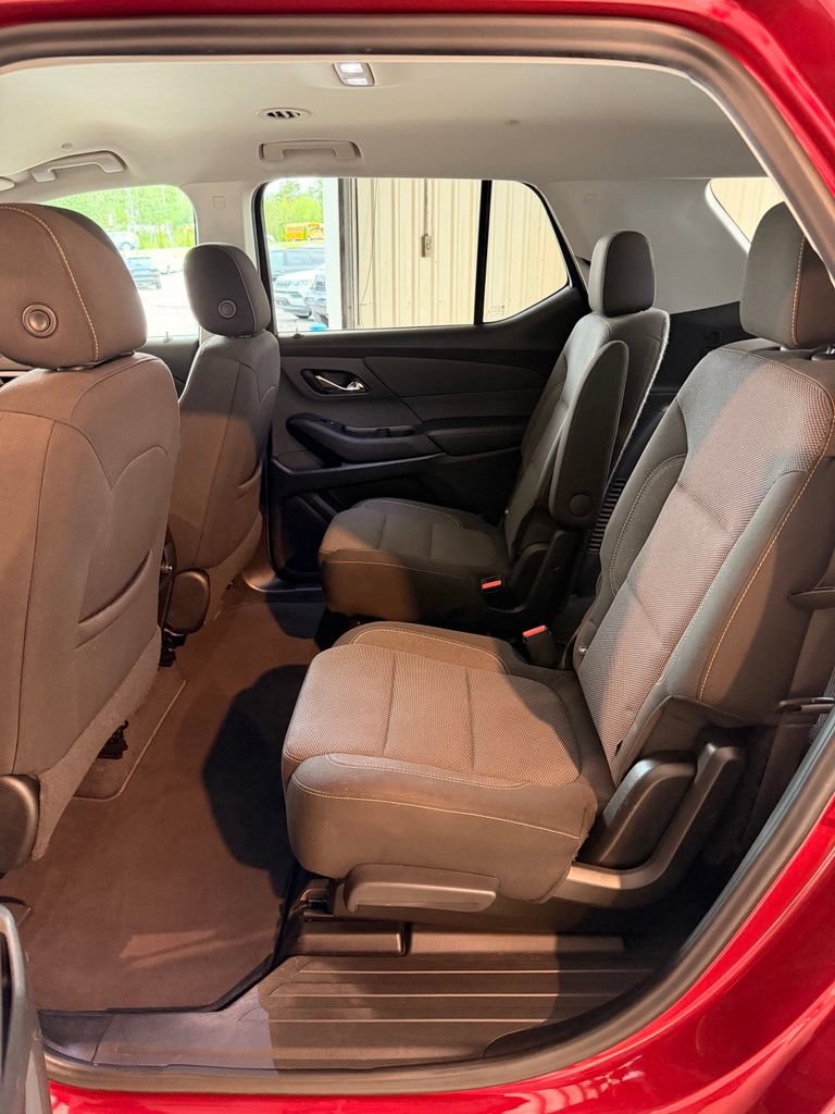 Used 2021 Chevrolet Traverse LT AWD/4WD image 19