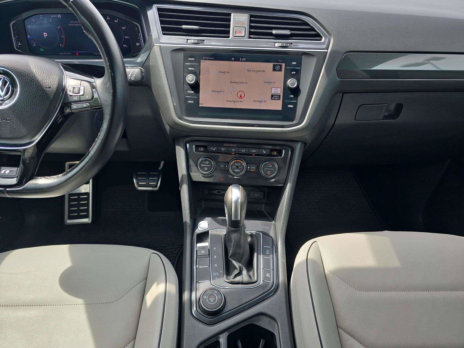 Used 2020 Volkswagen Tiguan SEL Premium R-Line w/ 3rd Row Seat Package AWD/4WD image 33