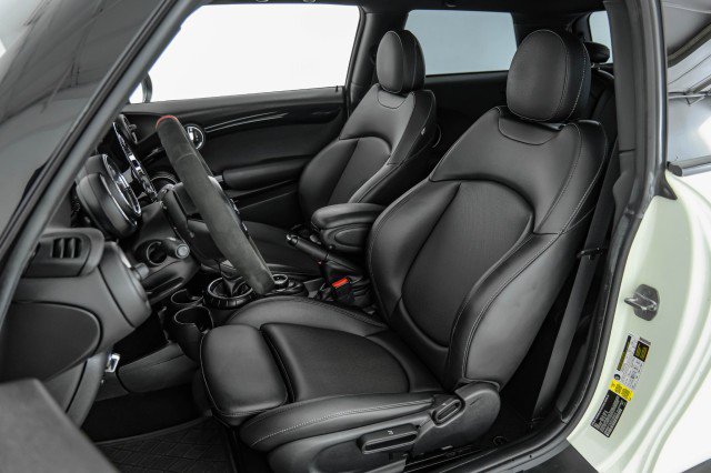 Used 2015 MINI Cooper S FWD image 32