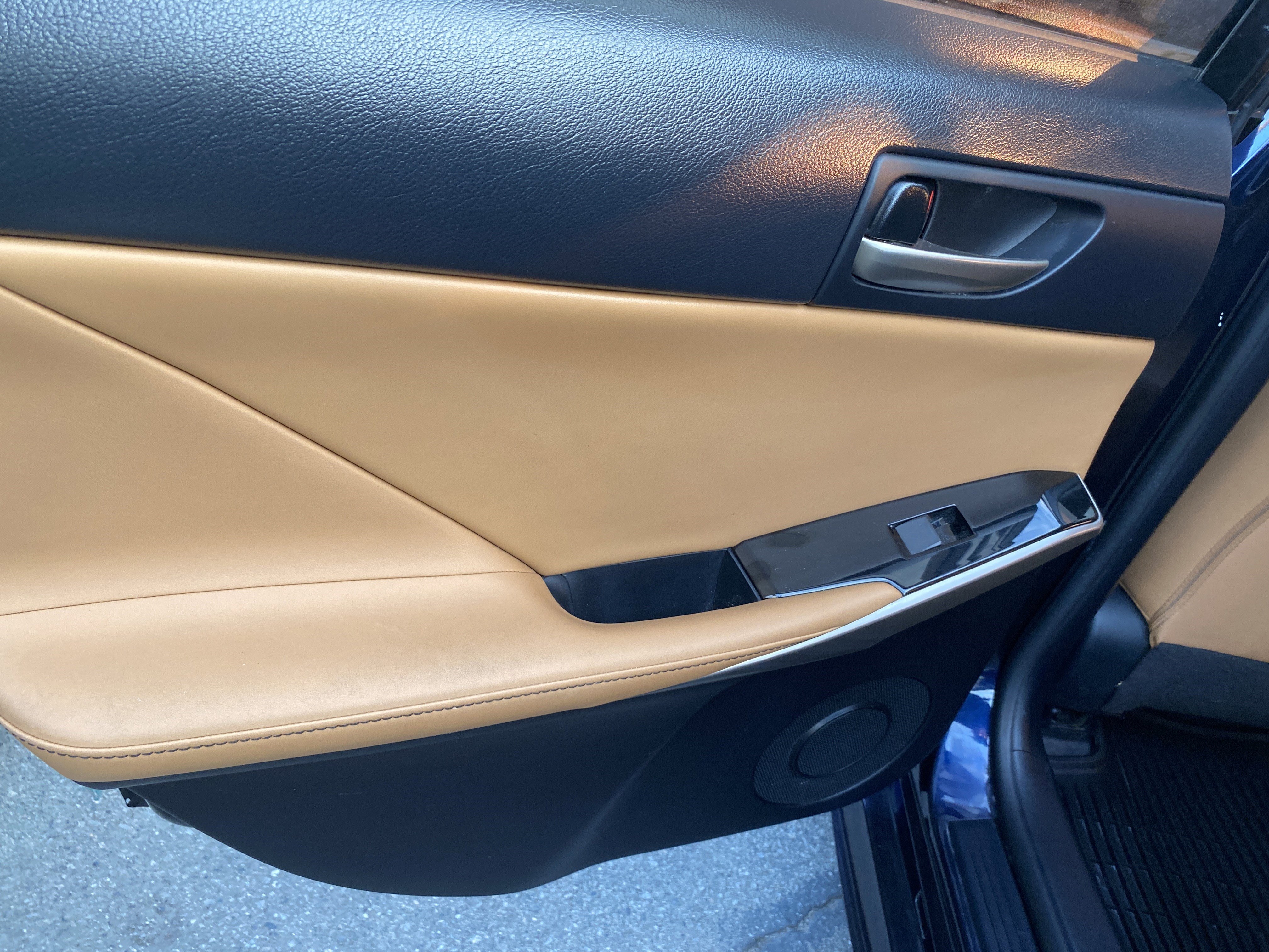 Used 2017 Lexus IS 300 AWD w/ Navigation System Package image 19