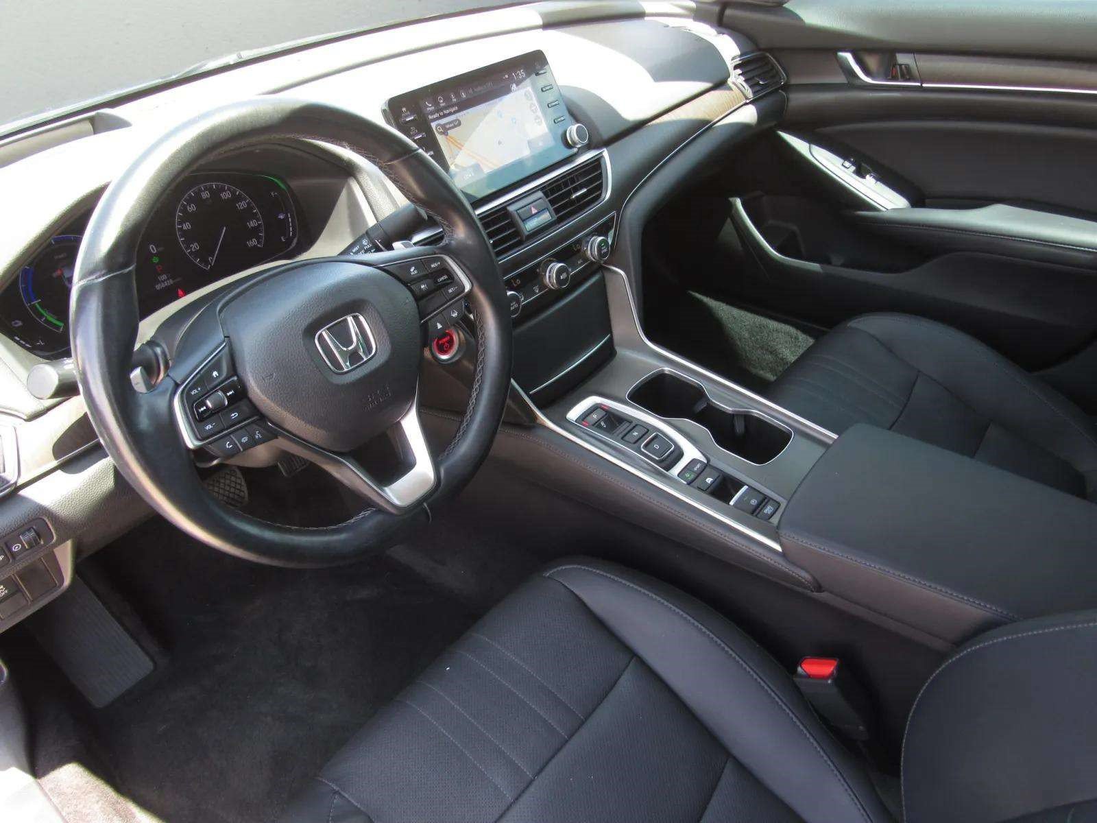 Used 2021 Honda Accord Touring image 15