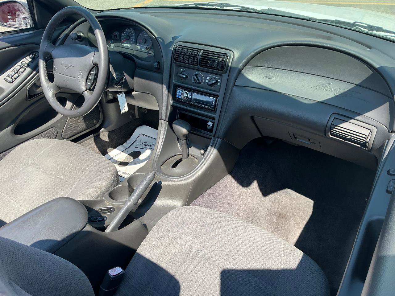 Used 2000 Ford Mustang Convertible RWD image 17