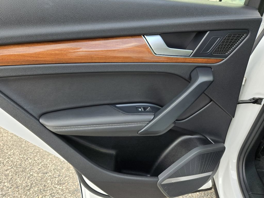 Used 2023 Audi Q5 2.0T Premium Plus image 36