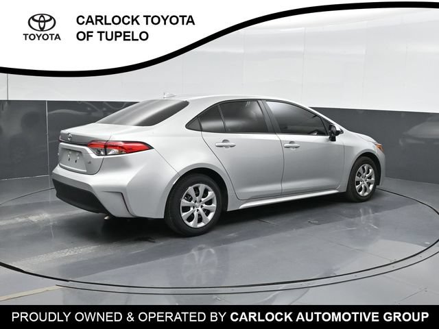 Used 2026 Toyota Corolla LE FWD image 3
