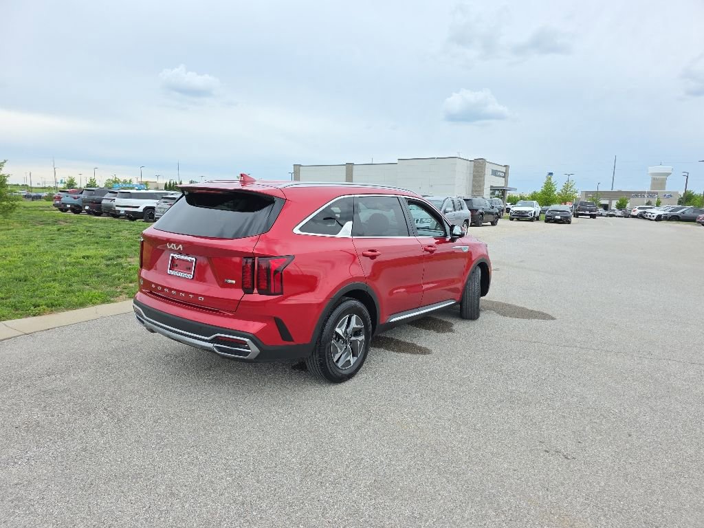 Used 2022 Kia Sorento EX FWD image 2