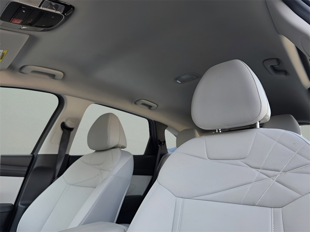 Used 2025 Hyundai Tucson SE image 20